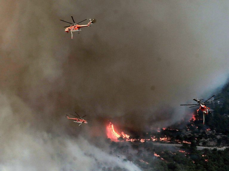 Increasingly tense situation in Greece.  The fire reached the vicinity of Athens