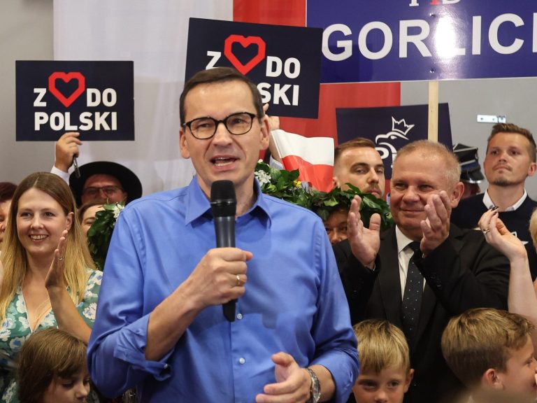 Morawiecki commented on the high-profile names on the KO lists.  “You can see that there is no faith in victory anymore”