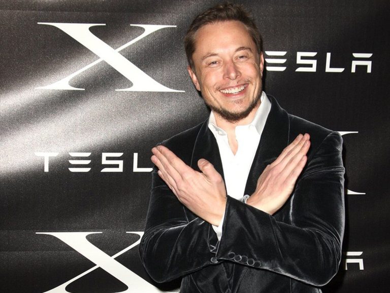 What is Elon Musk playing?  The billionaire has one favorite