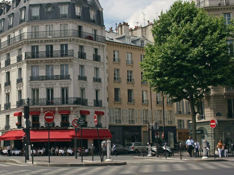 A new travel trend is reigning supreme on TikTok.  Tourists visit… French pharmacies