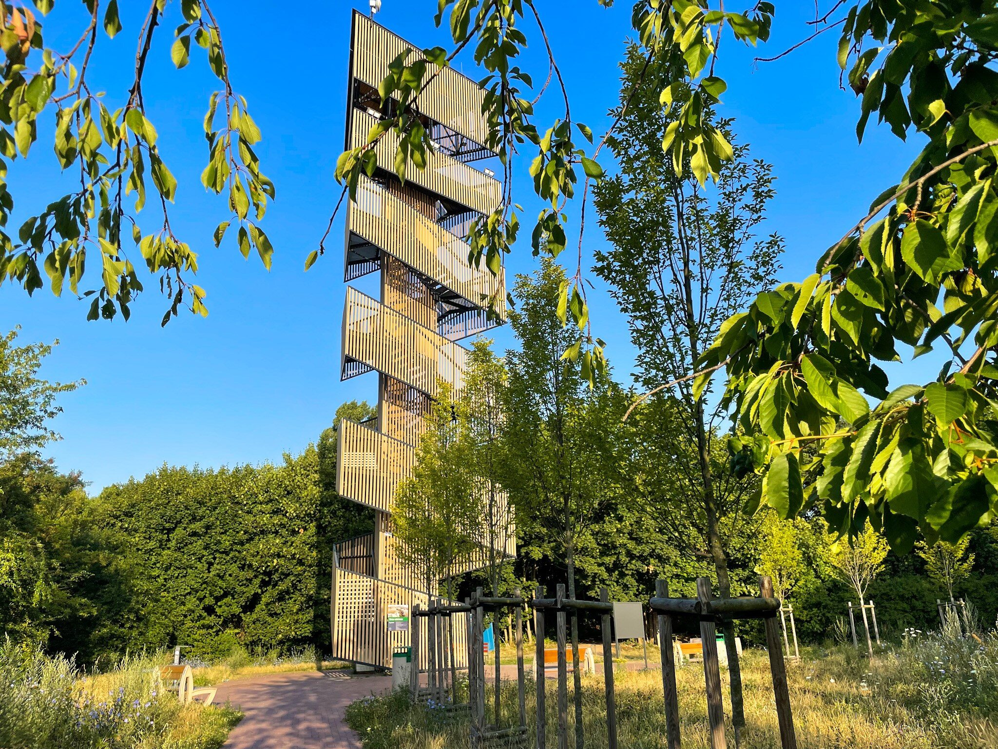 A surprising attraction of Poznań.  Observation tower, nature and kilometers of walking paths