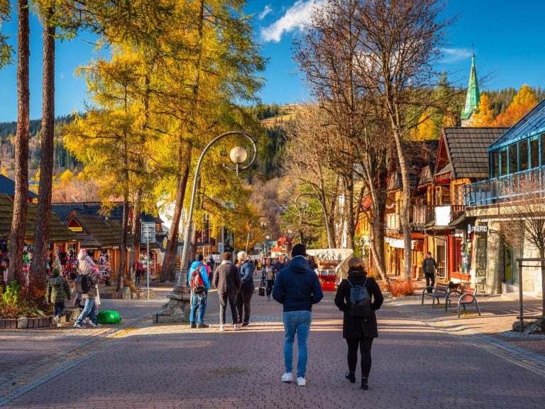 “Arab autumn” in Zakopane.  Guests from the Arabian Peninsula fill the gap left by Polish tourists