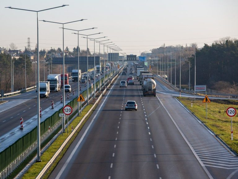 Are you driving at 140 km/h on the A2 motorway?  Be careful, you’ll soon get a ticket for this