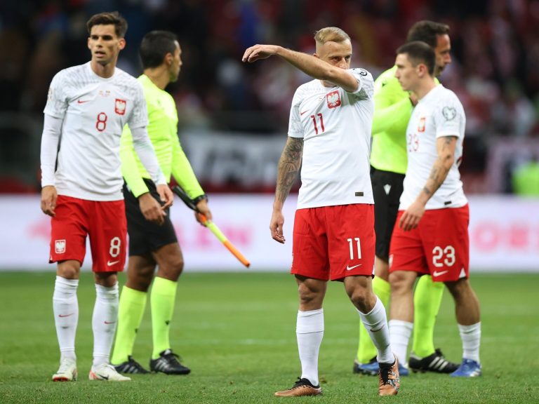 Complicated situation for Poles after the match against Moldova.  EURO 2024 qualifying table