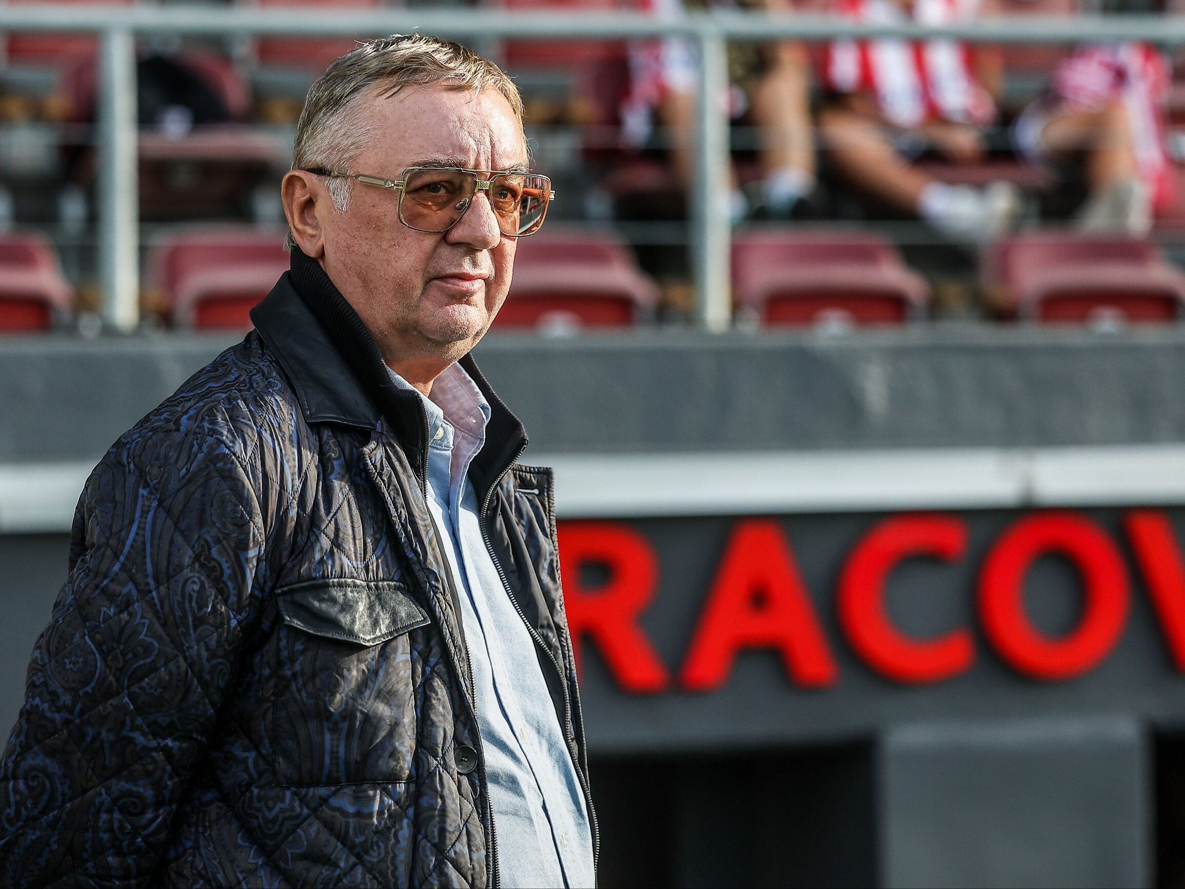 Disturbing news about the president of Cracovia.  He was supposed to go to hospital