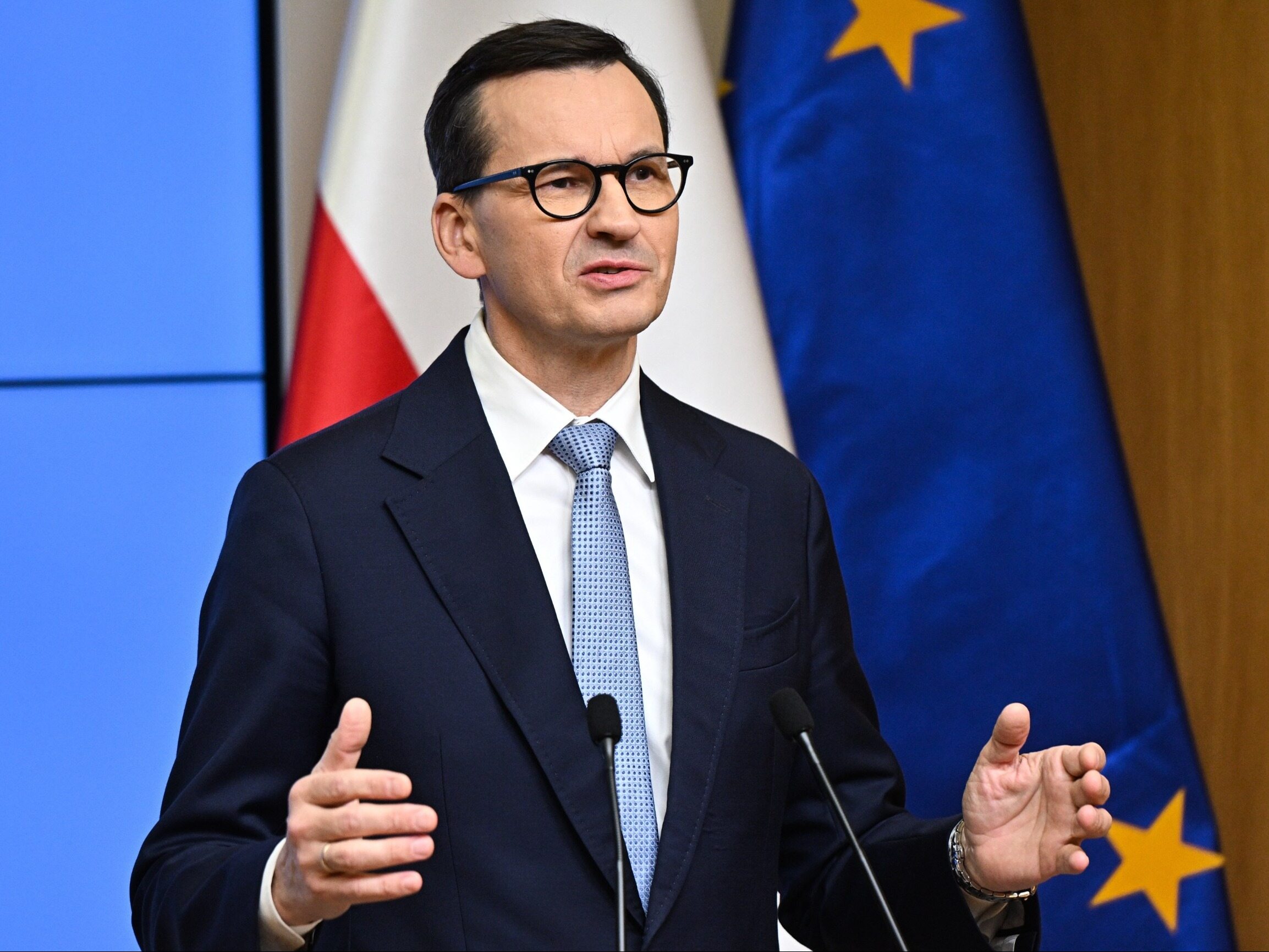 Morawiecki criticized the EU procedure in Brussels.  "It will take away Poland's right to decide"