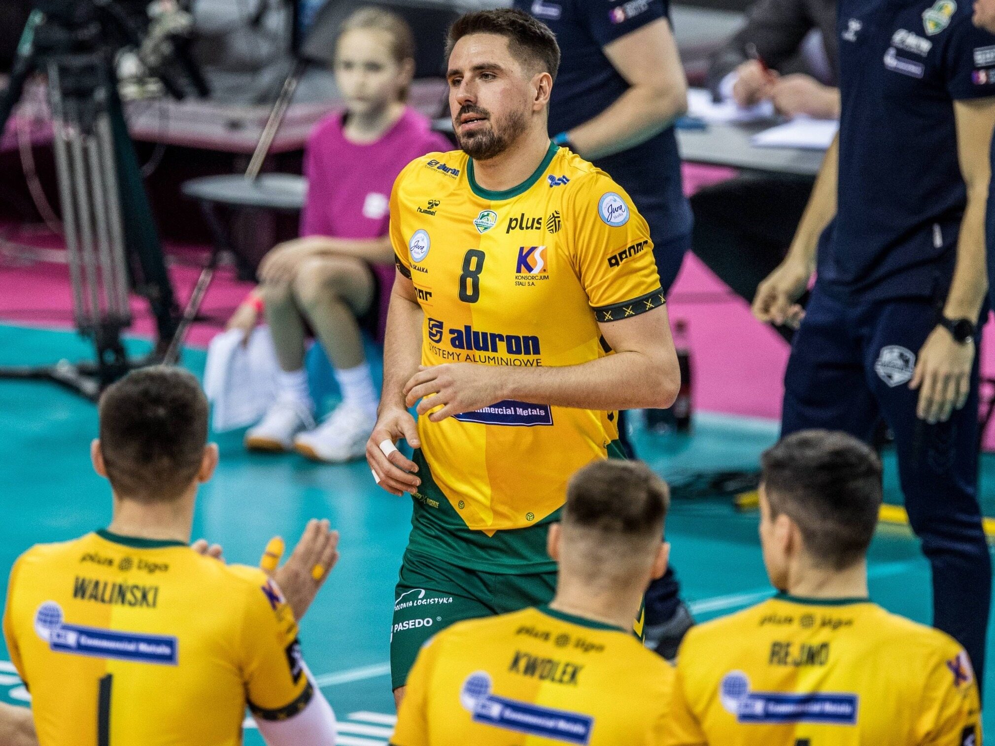 Warta Zawiercie volleyball player with a serious injury.  He will even miss most of the season