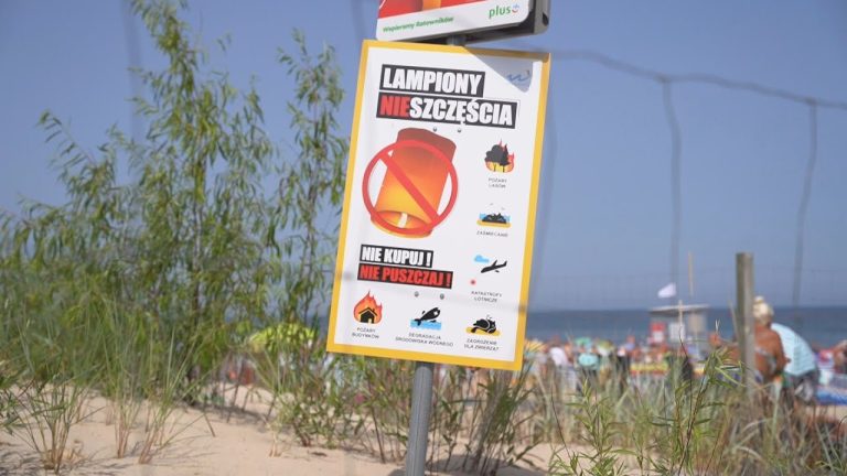 “Lanterns of Misfortune”.  Władysławowo fights against harmful beach fashion