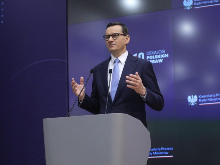 Prime Minister Morawiecki announces the implementation of the opposition’s demands.  “It’s also an offer”