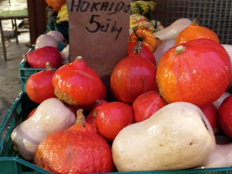 Pumpkins, persimmons and chestnuts dominate the markets.  Autumn products have become a sales hit