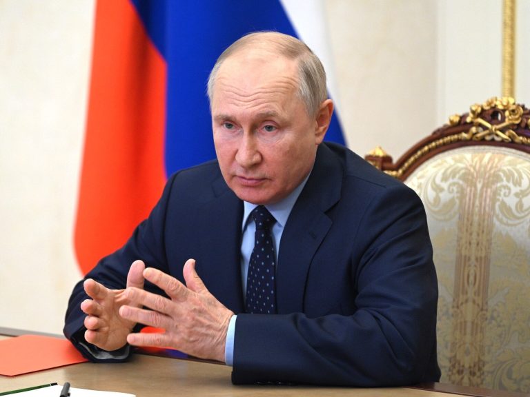 Putin met with a potential presidential candidate?  They were supposed to talk about a ceasefire