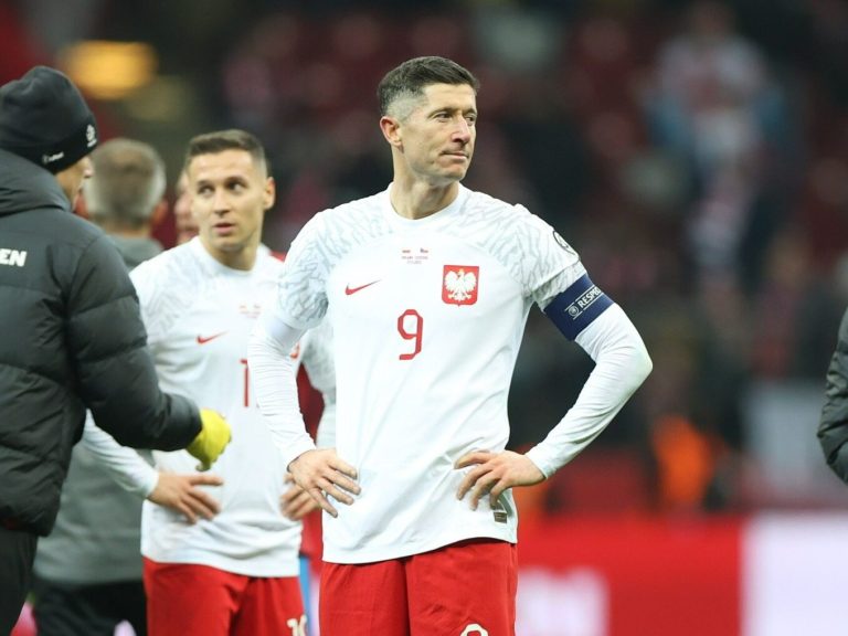 Robert Lewandowski surprised after the match against the Czech Republic.  He pointed out the positives of the Poles’ play