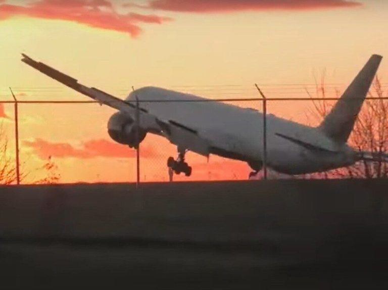 Terrifying footage of the plane landing has hit the Internet.  Miraculously, it did not crash onto the tarmac