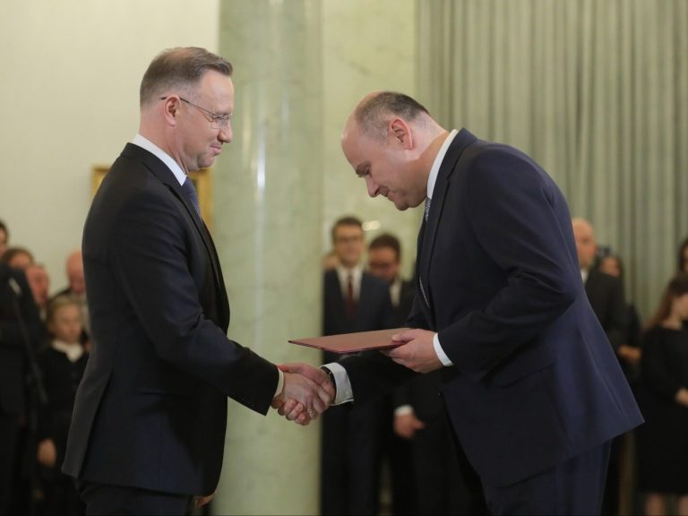The new Minister of Finance is sworn in.  The resort will be taken over by Andrzej Kolorowniak