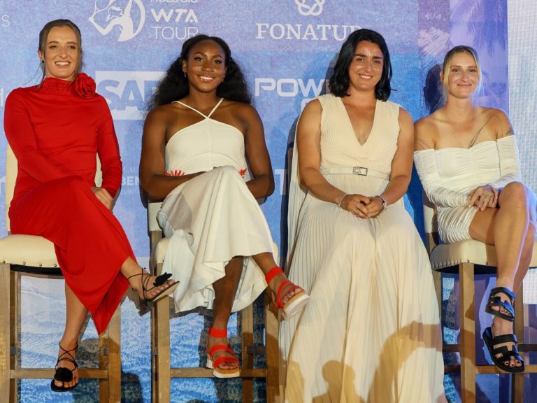 The world’s top tennis players unite against the WTA.  Iga Świątek with a separate letter