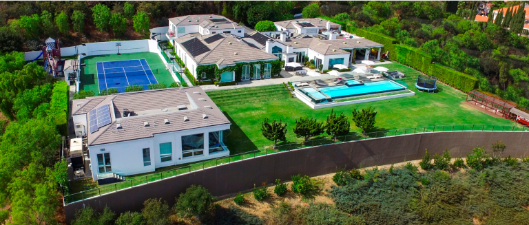 Gwen Stefani wants to sell the estate.  She lowered the price to… $25 million