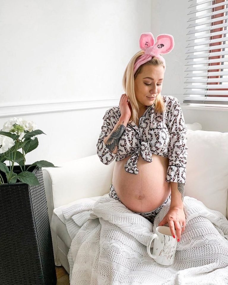 The YouTuber talks honestly about her postpartum period.  “I stood in the shower and screamed in pain”