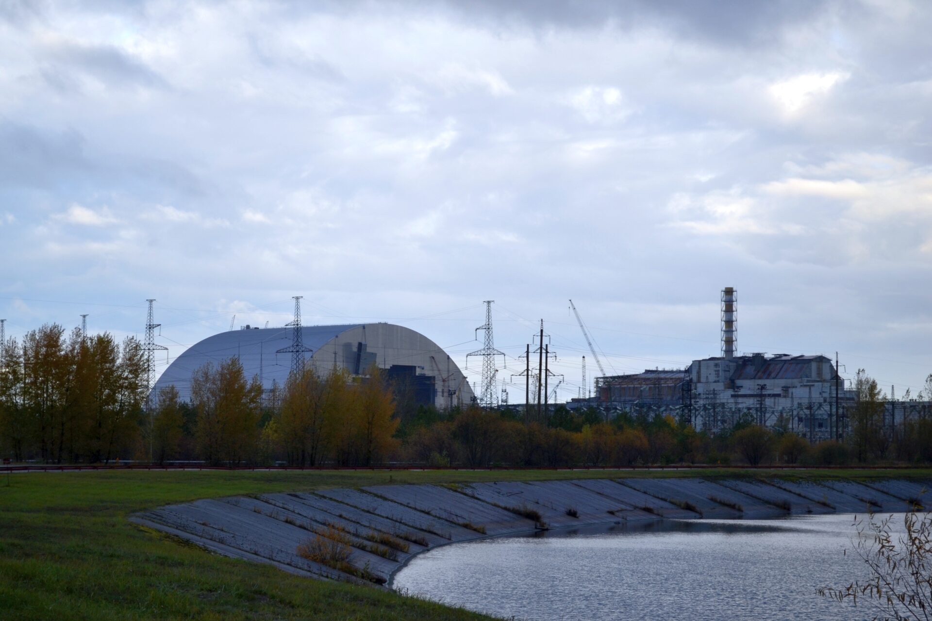 Chernobyl and Pripyat can be visited.  How to organize a trip and how much does it cost?
