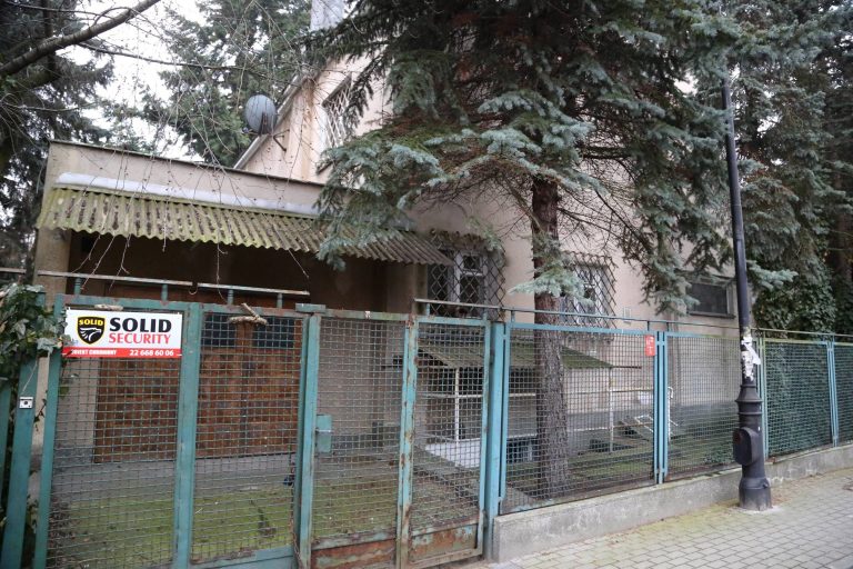 General Jaruzelski’s villa for PLN 43,000.  zloty?  The prosecutor’s office discontinued the investigation