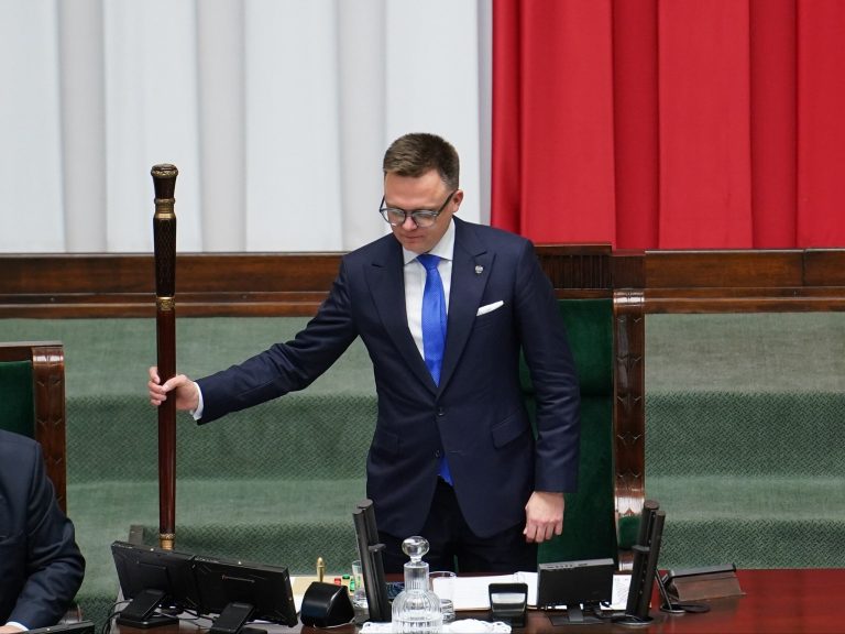 Will Hołownia get rid of the cross from the Sejm?  “We don’t need such demonstrations”