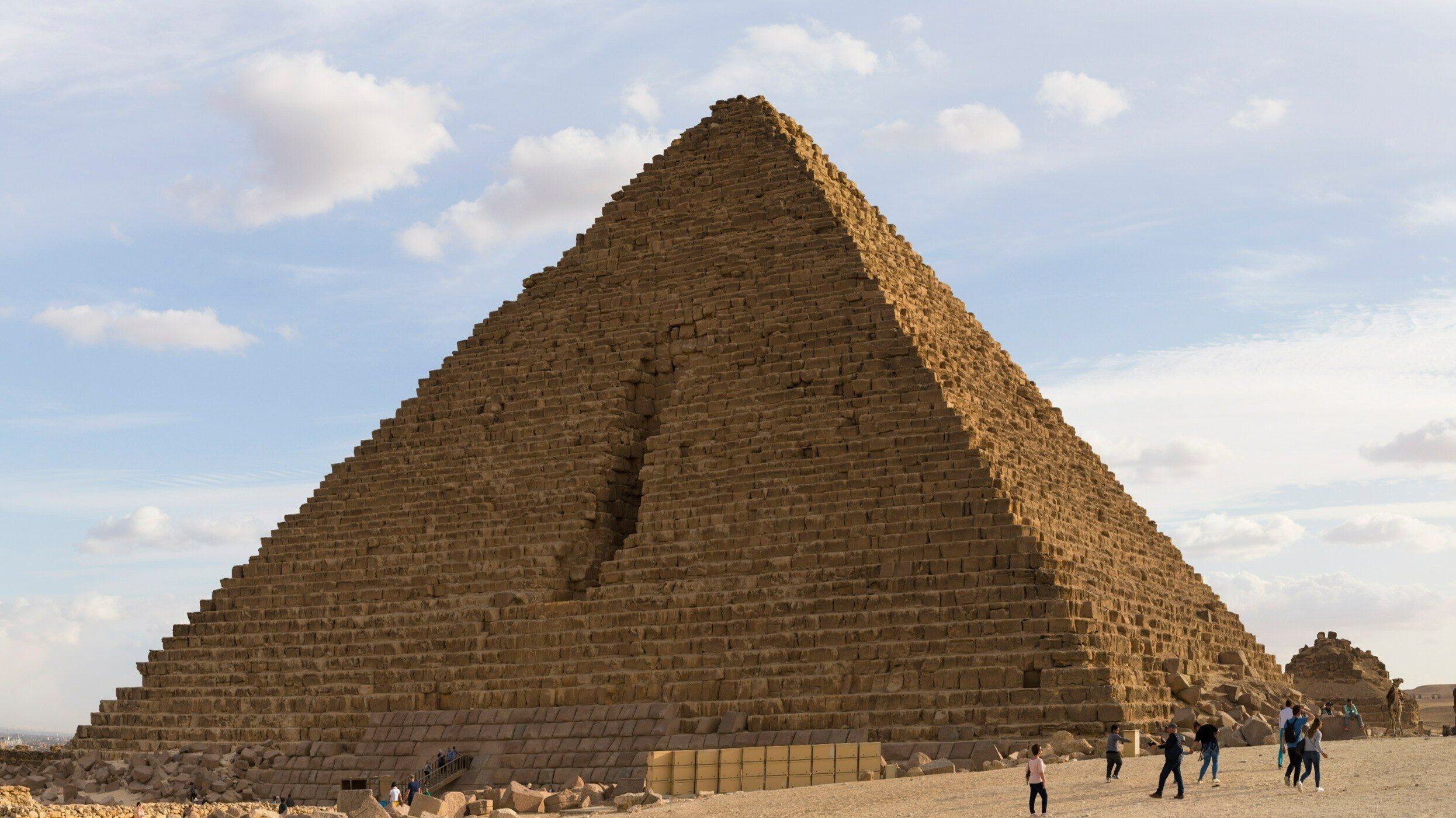 The Egyptian pyramid will undergo a metamorphosis.  It is expected to be ready in three years