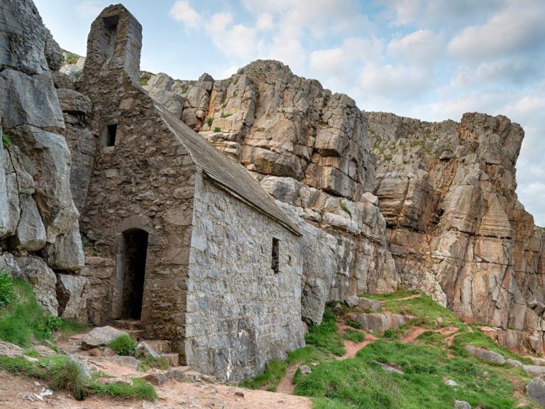 A mysterious building in Wales has become a tourist hit.  It is well hidden between the rocks