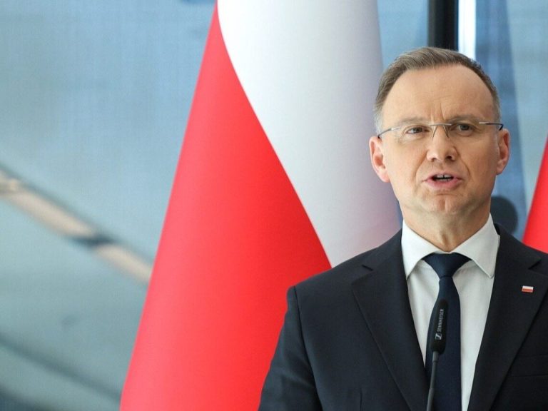 Andrzej Duda met with the President of Slovenia.  “No serious contentious topics”