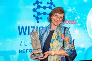 Prof.  Zozulińska-Ziółkiewicz with the main prize Health Visionary 2024: A person with diabetes gets a second life today