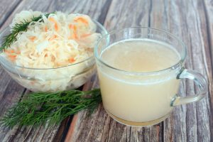 The sauerkraut cocktail is my discovery, I make it in 5 minutes.  It slims and has anti-cancer properties