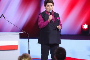 Beata Szydło at the PiS conference: Europeans, wake up.  Get up from your knees!