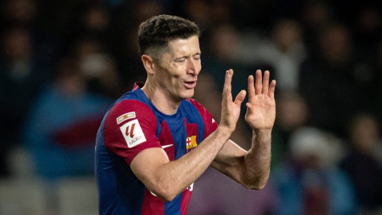  Robert Lewandowski spoke out after the lost season.  A strong blow for Barca

