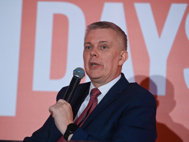 Siemoniak: The services did not deal with Judge Szmydt, I absolutely deny it